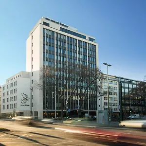 Me And Dusseldorf, By Hyatt Отель